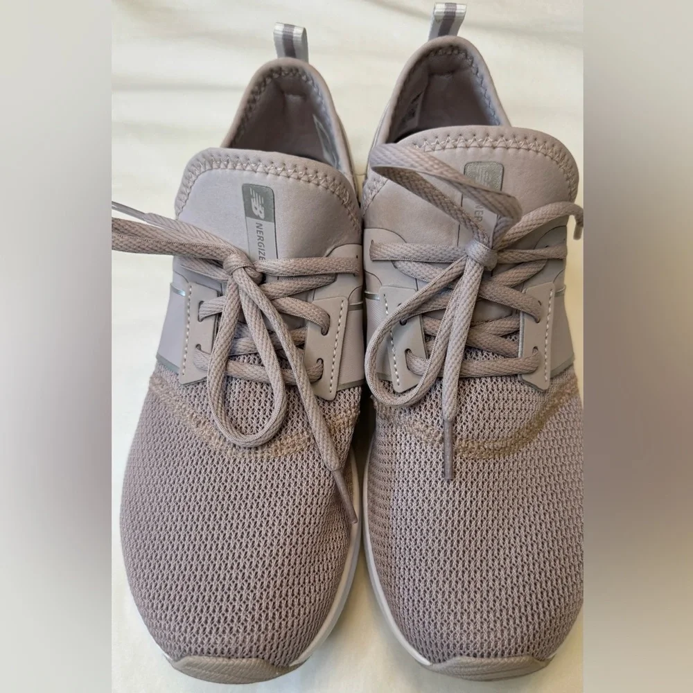 New Balance Women’s NB Nergize Sport Cross Trainer Shoe Logwood Size 8
